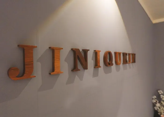 Jinique In Cozy ,2 ,3 Queen Beds, Gyeongbokgung Mrt 10min ,6person Possible,restaurant Street,hanbok Trip,near Gwanghwamun And Gyeongbokgung Palace Daire *
