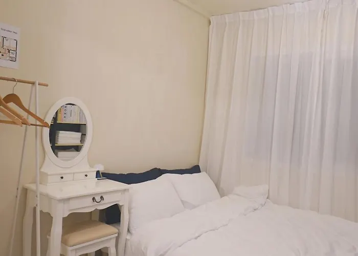 Daire Jinique In Cozy ,2 ,3 Queen Beds, Gyeongbokgung Mrt 10min ,6person Possible,restaurant Street,hanbok Trip,near Gwanghwamun And Gyeongbokgung Palace Seul