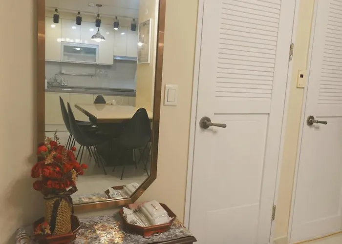 Jinique In Cozy ,2 ,3 Queen Beds, Gyeongbokgung Mrt 10min ,6person Possible,restaurant Street,hanbok Trip,near Gwanghwamun And Gyeongbokgung Palace Daire *