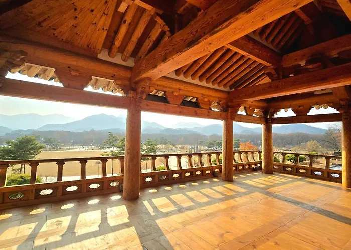Daire Jinique In Cozy ,2 ,3 Queen Beds, Gyeongbokgung Mrt 10min ,6person Possible,restaurant Street,hanbok Trip,near Gwanghwamun And Gyeongbokgung Palace Seul
