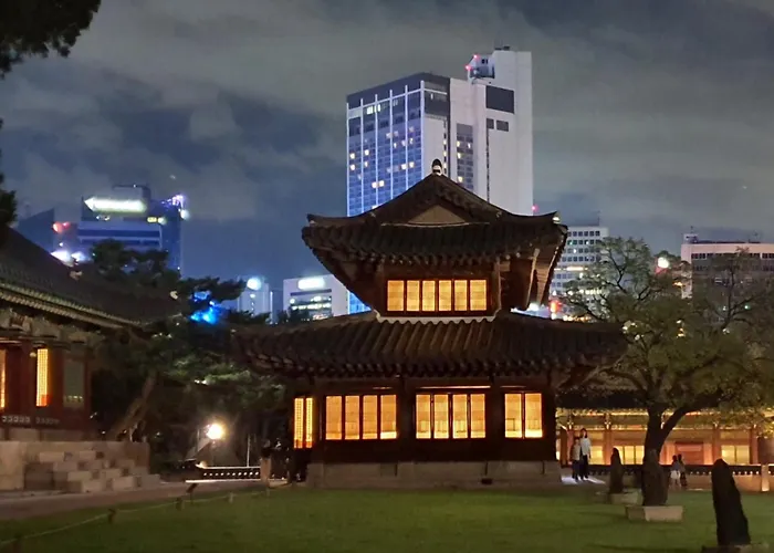 Daire Jinique In Cozy ,2 ,3 Queen Beds, Gyeongbokgung Mrt 10min ,6person Possible,restaurant Street,hanbok Trip,near Gwanghwamun And Gyeongbokgung Palace